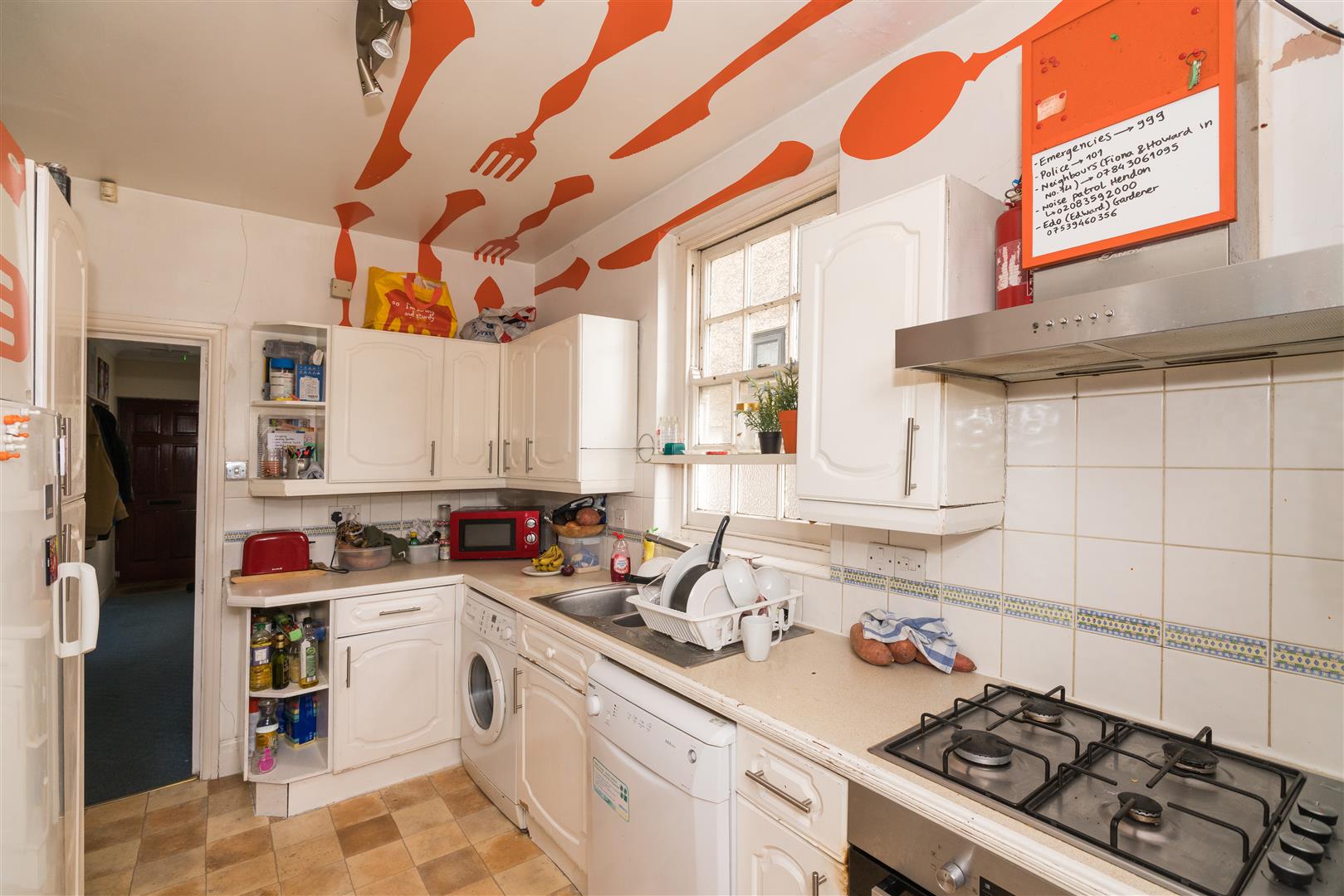 Flat Sunny Gardens Road in Greater London