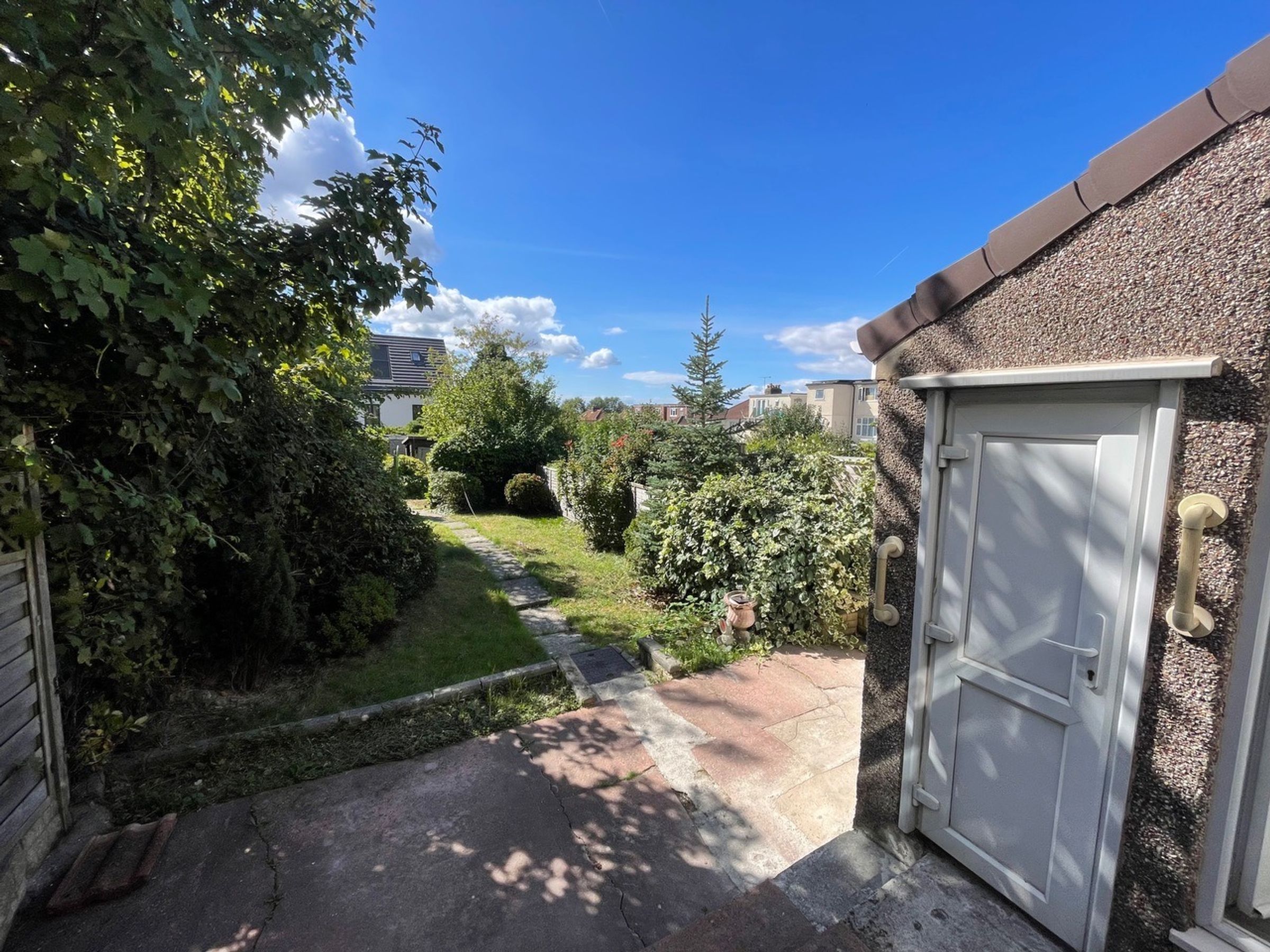 House Charlton Avenue in Filton