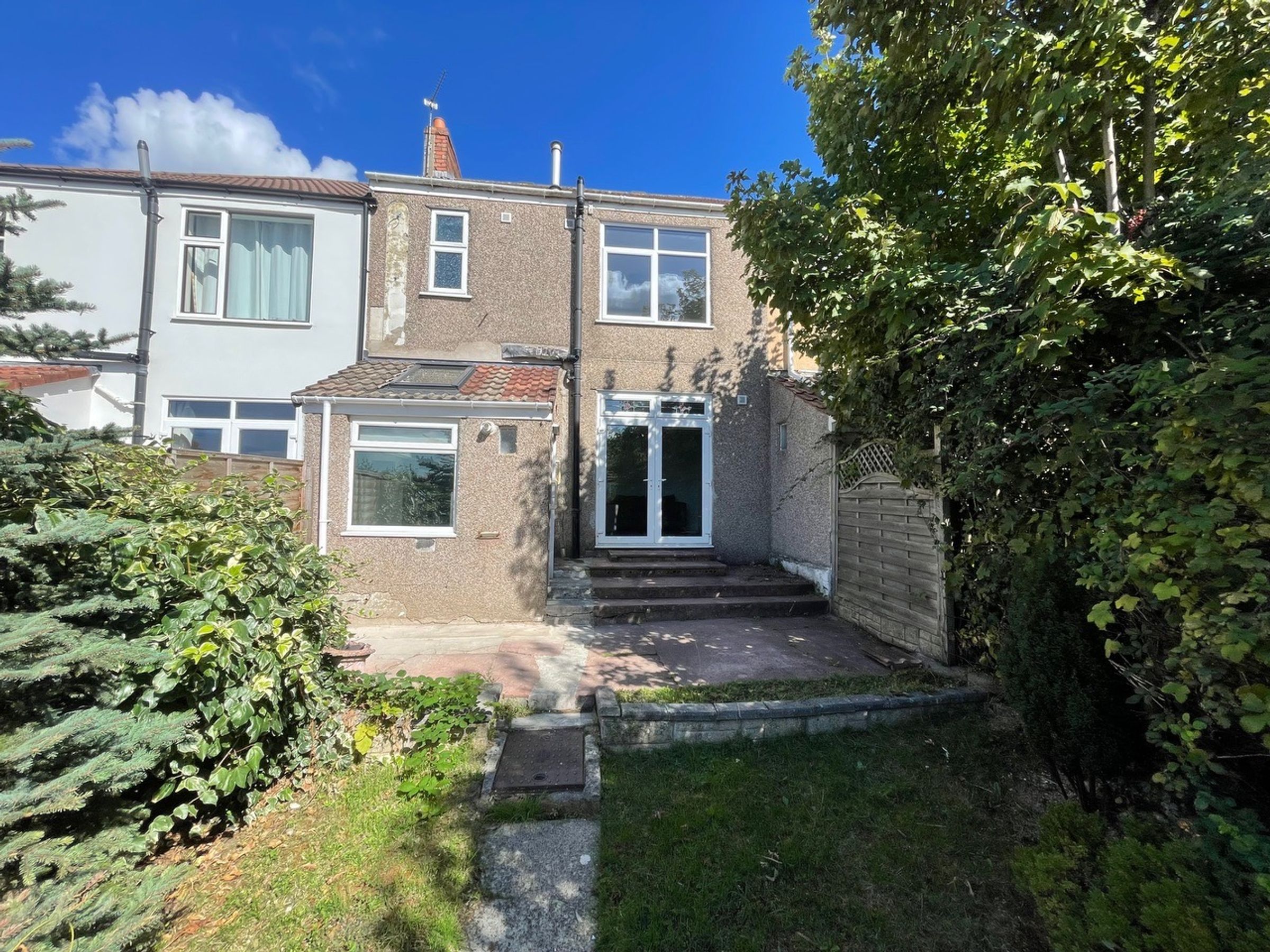 House Charlton Avenue in Filton