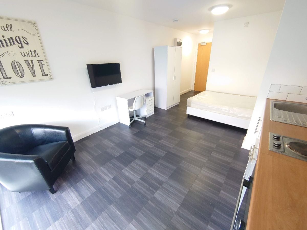 Flat Royston Street in Liverpool