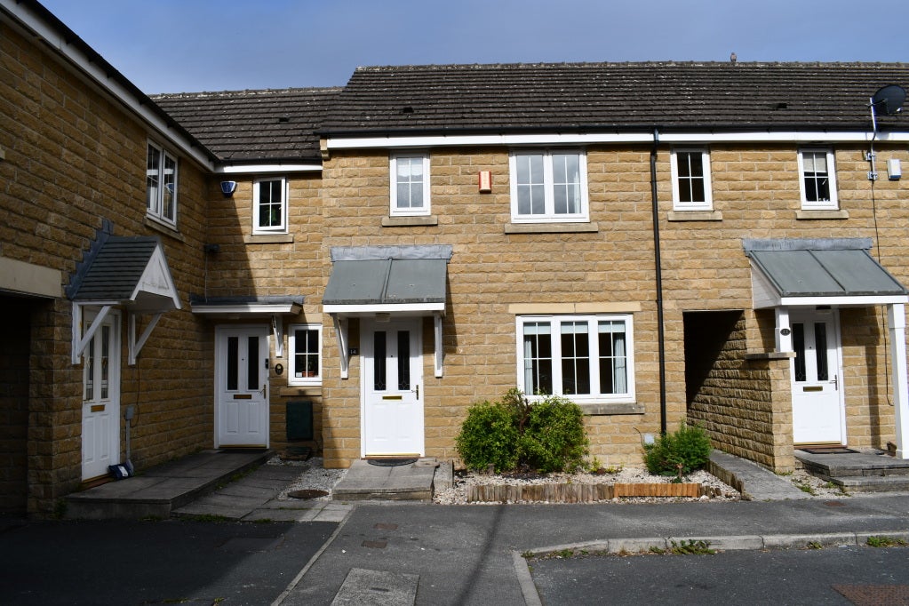 House Goodfellow Close in Bradford