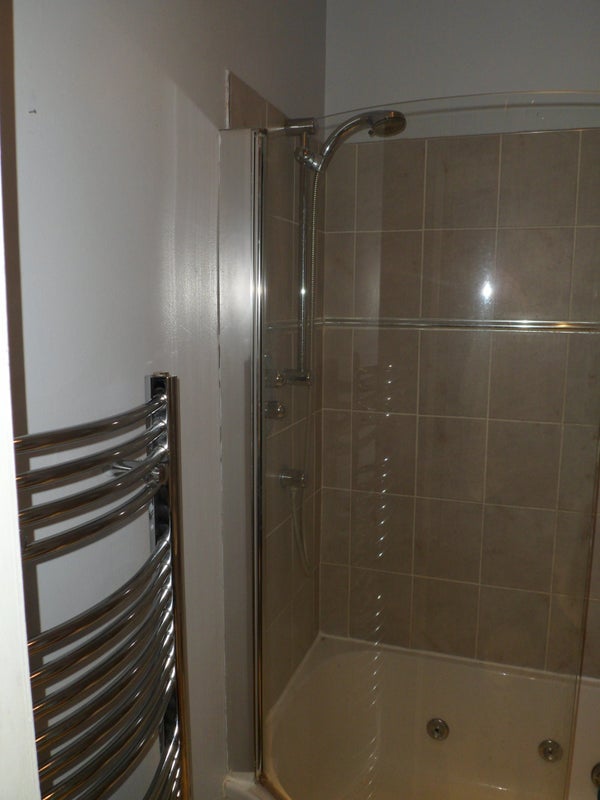 Room Bickerton Road in Greater London