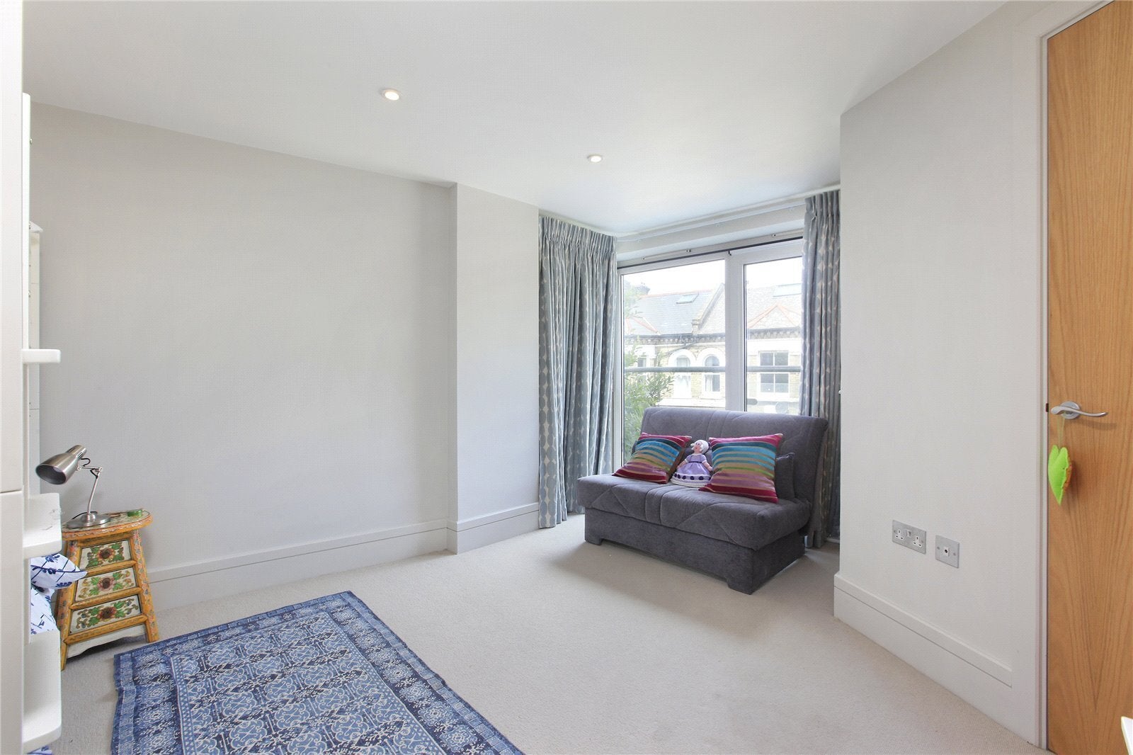 Flat Plough Road in Greater London