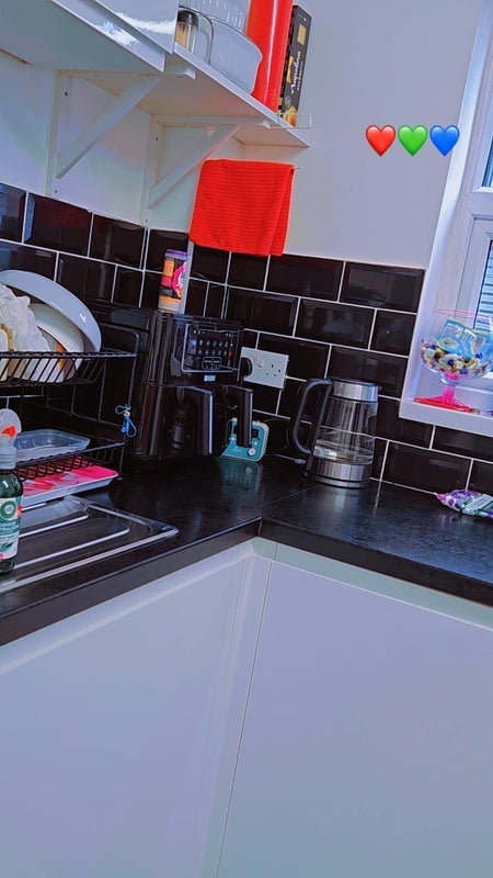 Room Lightbowne Road in Manchester