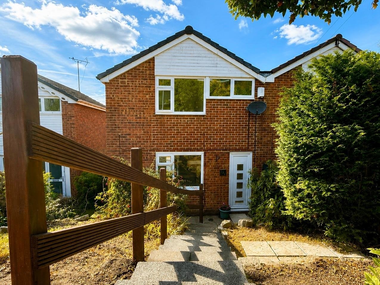 House Tinshill Road in Leeds