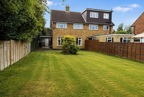 Flat Silverhurst Drive in Tonbridge and Malling