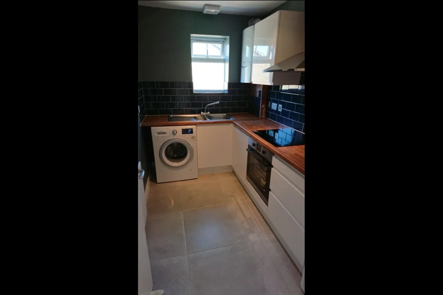 Flat Elmhurst Avenue in Greater London