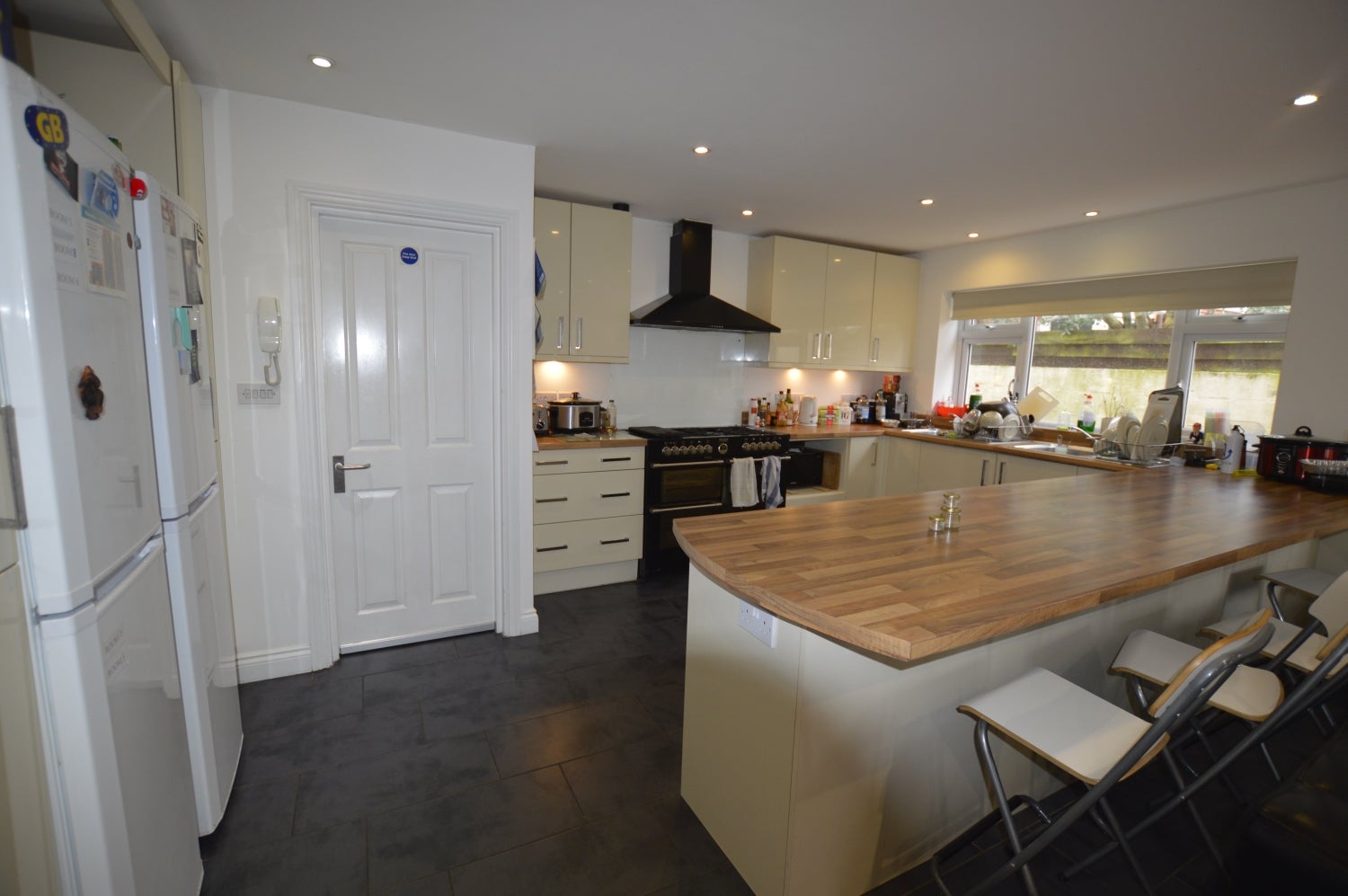 Room Bournemouth Road in Poole