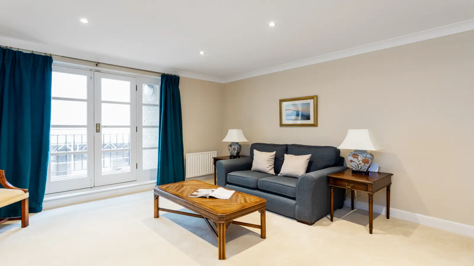 Flat Hermitage Wall in Greater London