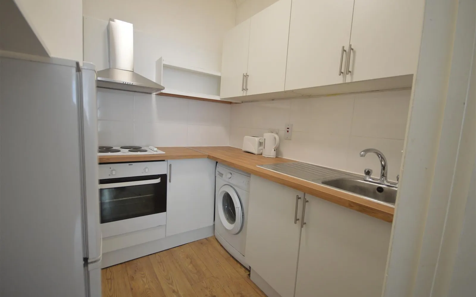 Flat Caledonian Road in Greater London