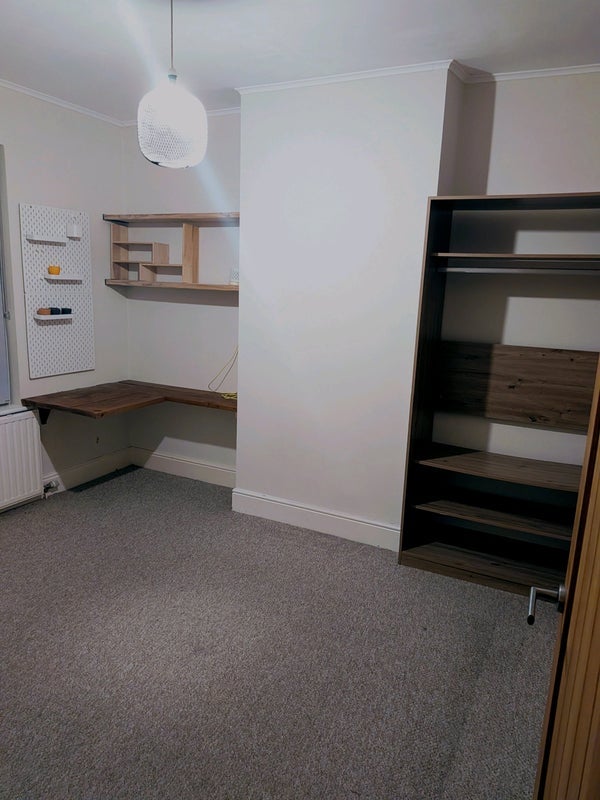 Room Carlyle Road in Bristol