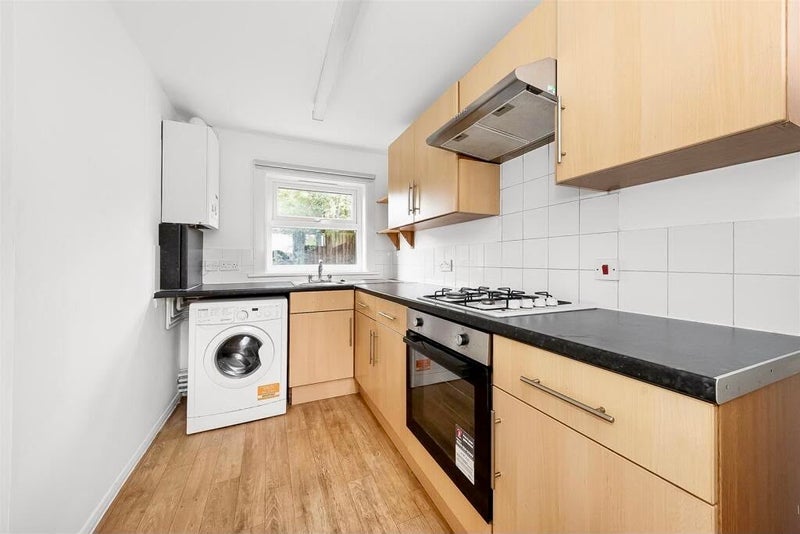 Room Devonshire Road in Greater London