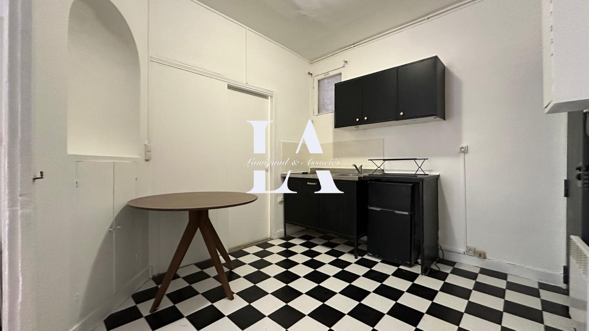 Appartement Rue Rennequin à Paris