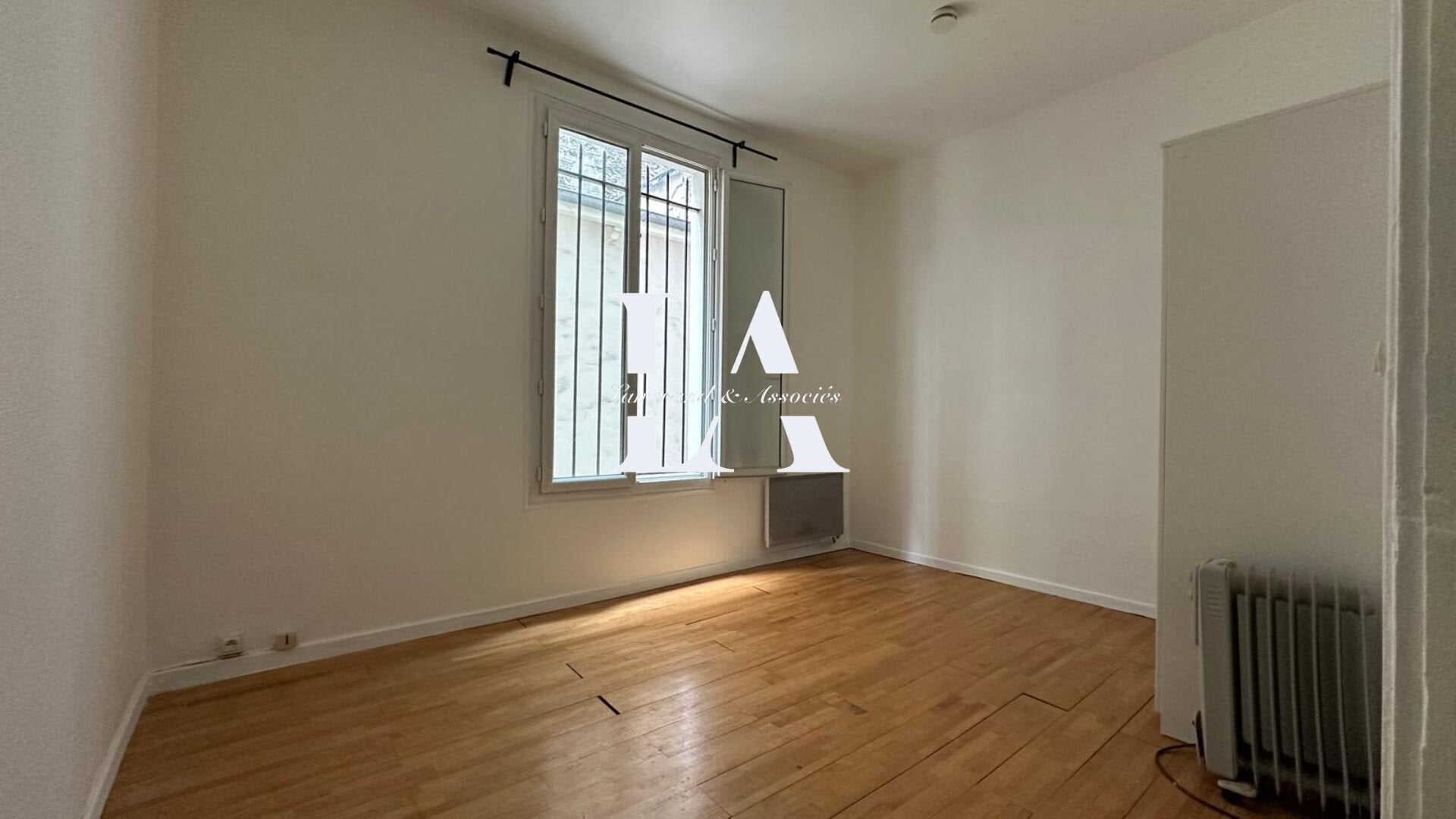 Appartement Rue Rennequin à Paris