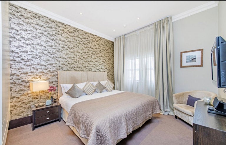 Flat Queen's Gate in Greater London