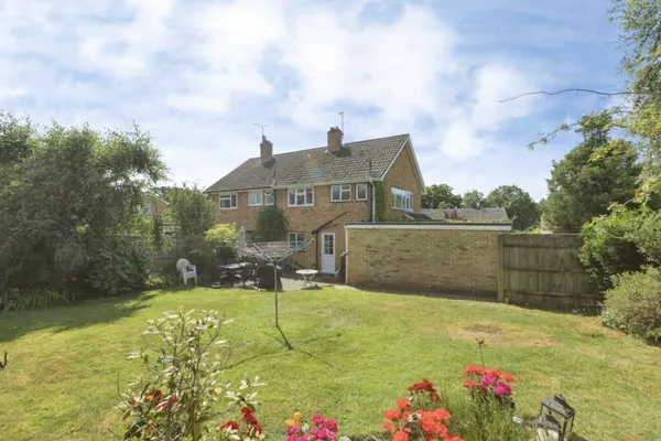Flat Lambourn Way in Tunbridge Wells