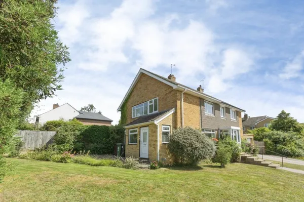 Flat Lambourn Way in Tunbridge Wells