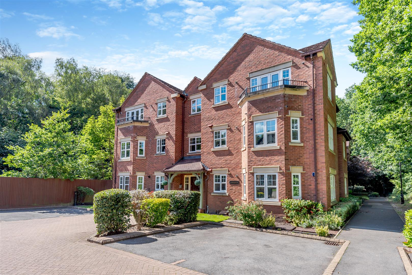 House Carroway Head Hill in Hints