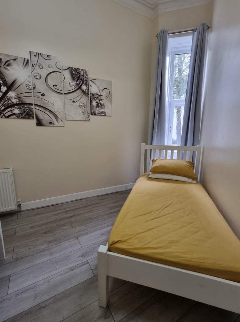 Flat Glendaruel Avenue in Bearsden