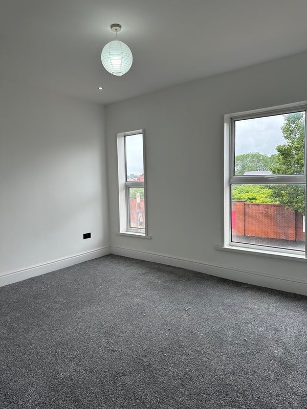 Room Cromwell Road in Salford