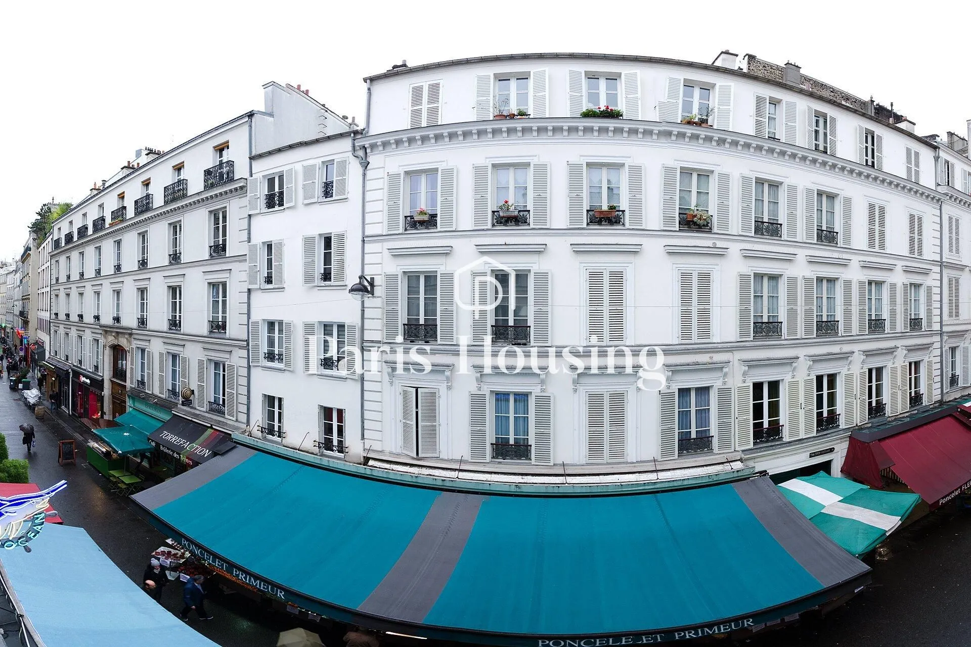 Flat Rue Poncelet in Paris