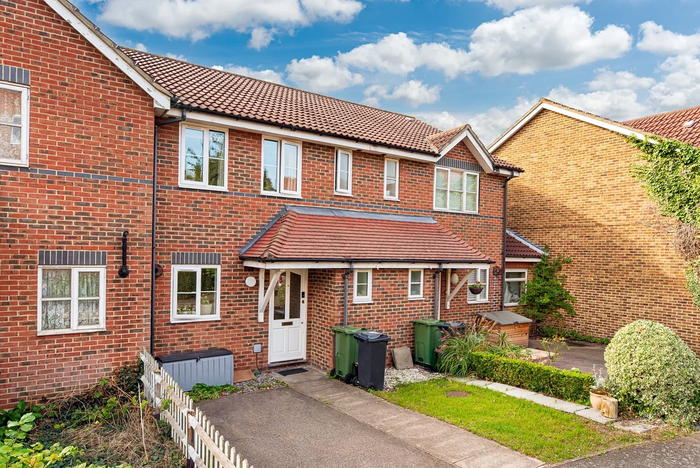 House Woodgate Drive in Greater London