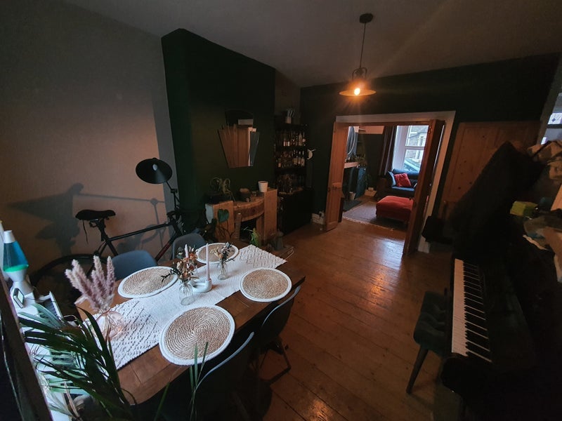 Room Lawn Road in Bristol