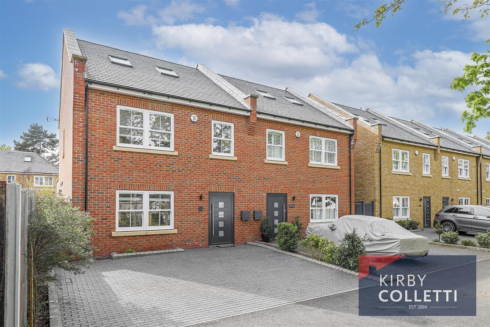 House Ware Road in Stanstead St. Margarets