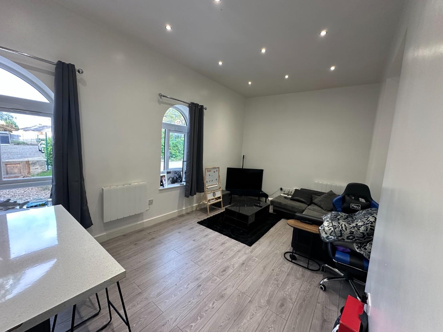 Flat Two Trees Lane in Tameside
