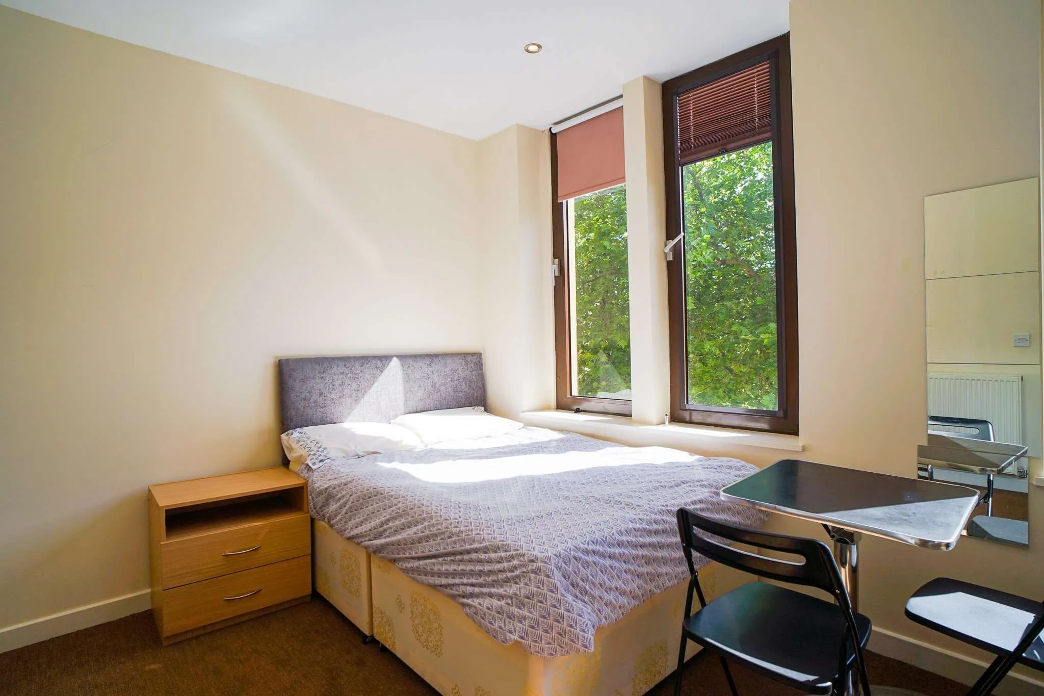 Flat Saint James Row in Sheffield