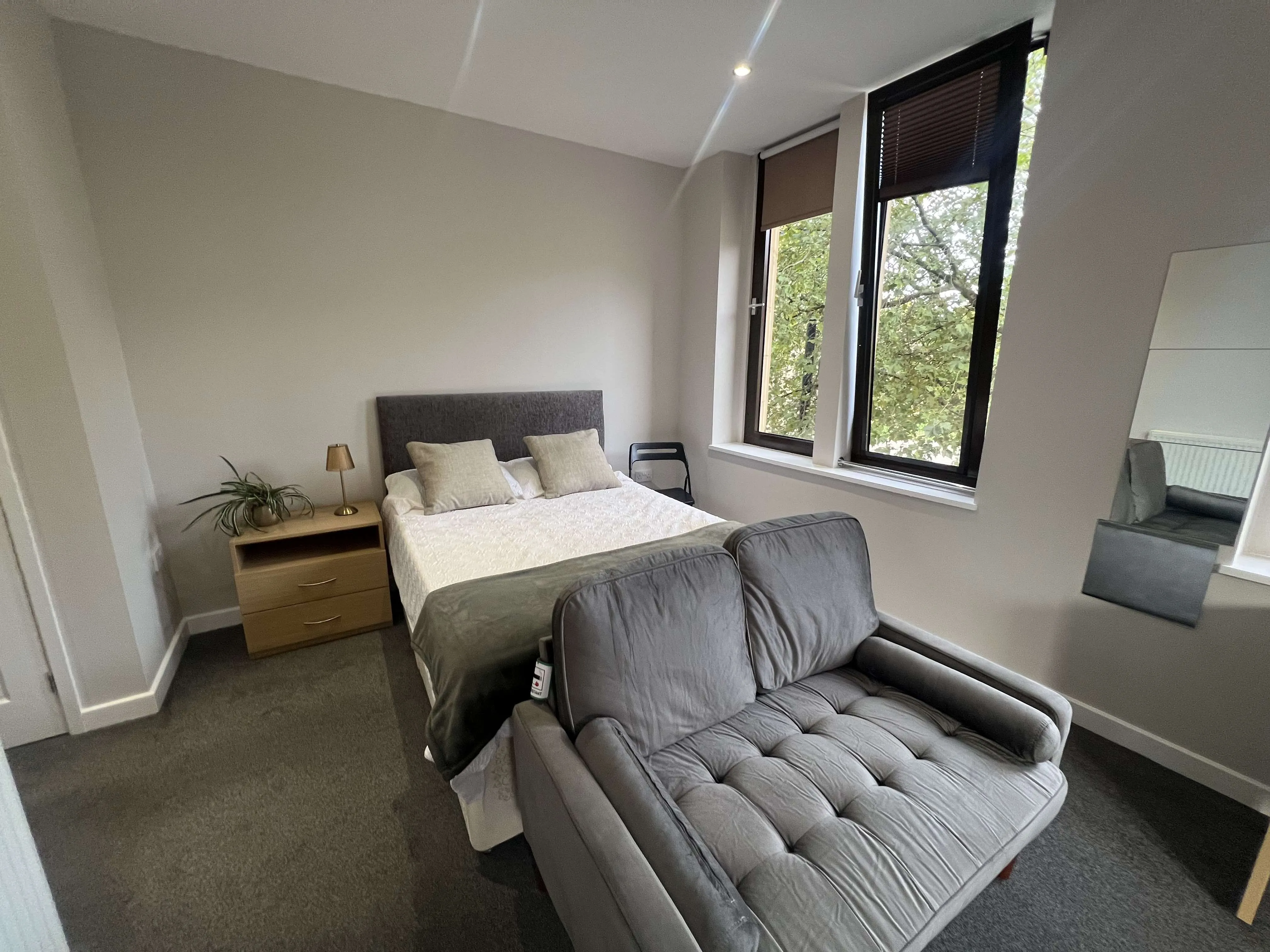 Flat Saint James Row in Sheffield