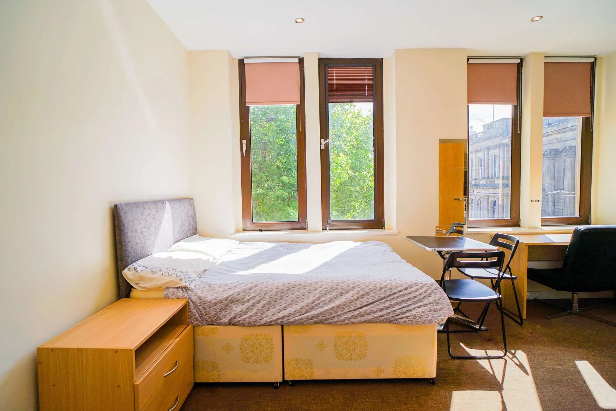 Flat Saint James Row in Sheffield