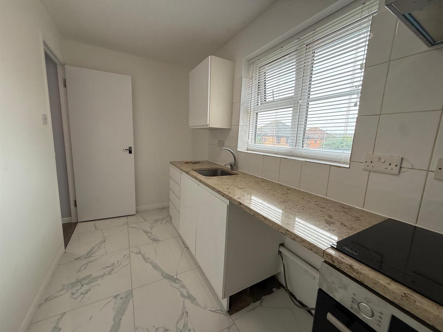 Flat Horsebridges Close in Greater London