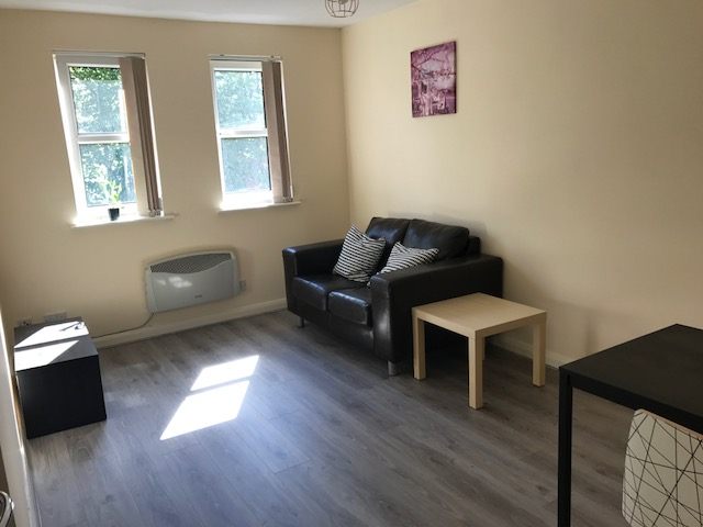 Flat Hathersage Road in Manchester