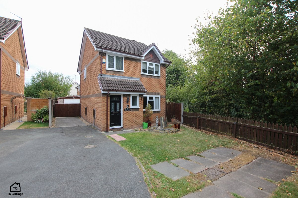 House Chesterton Close in Middlewich