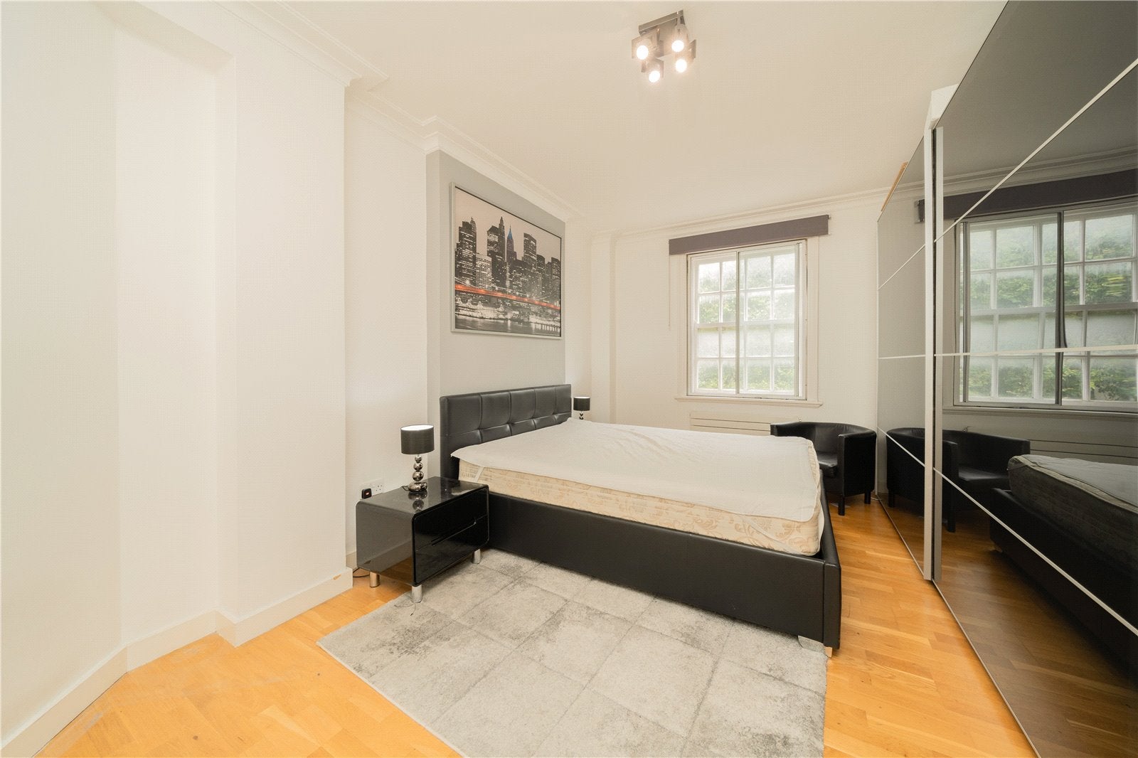 Flat Brompton Road in Greater London