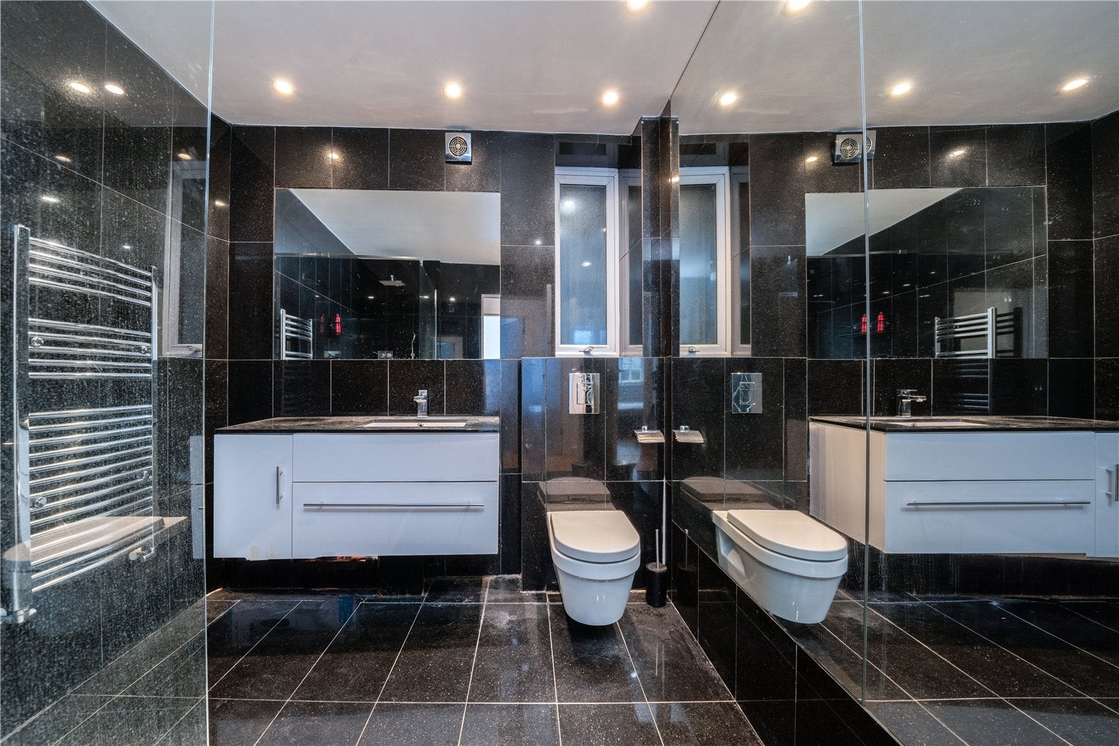 Flat Brompton Road in Greater London