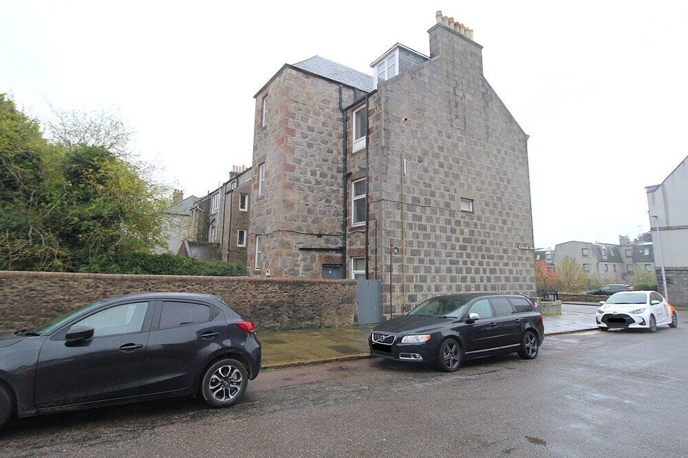 Flat Elmbank Road in Aberdeen City