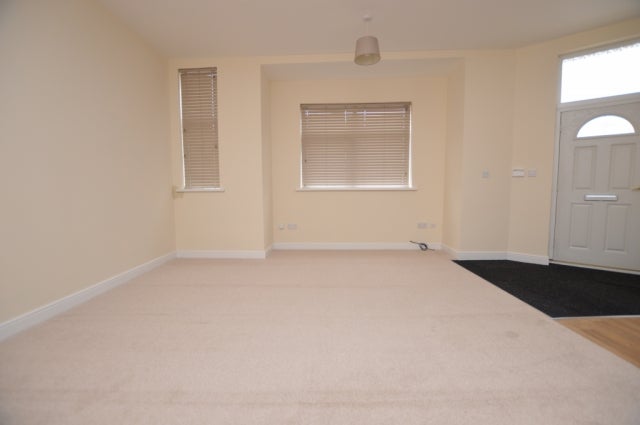 Flat Gidlow Lane in Wigan