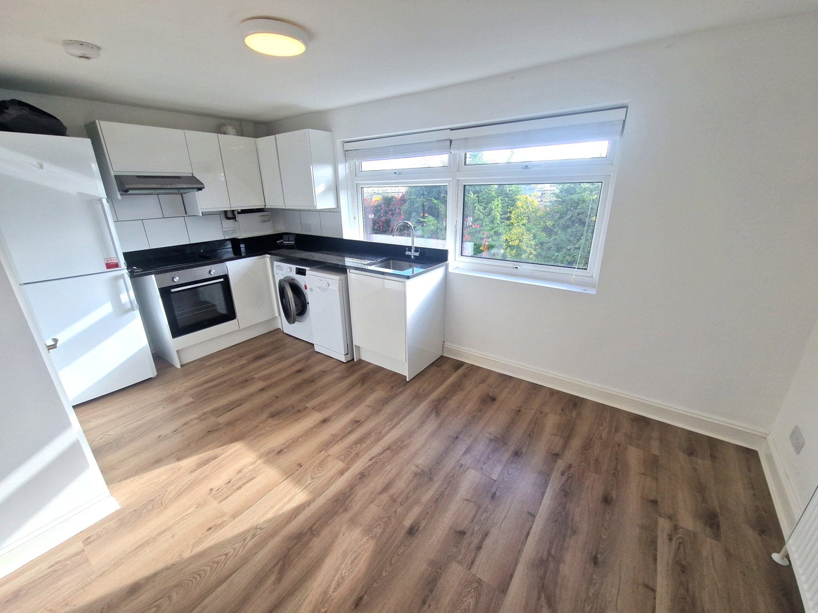 Flat Palins Way in Grays