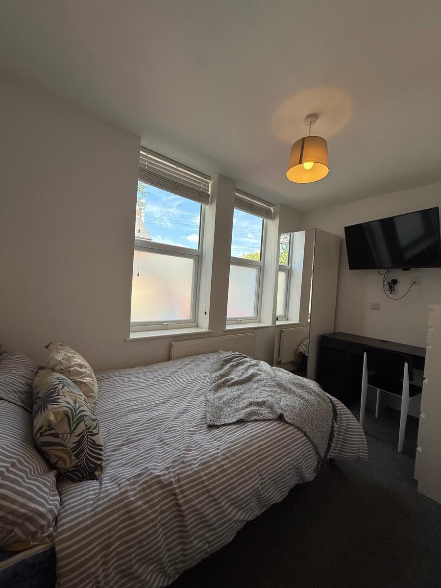 Flat Pierrepont Road in Rushcliffe