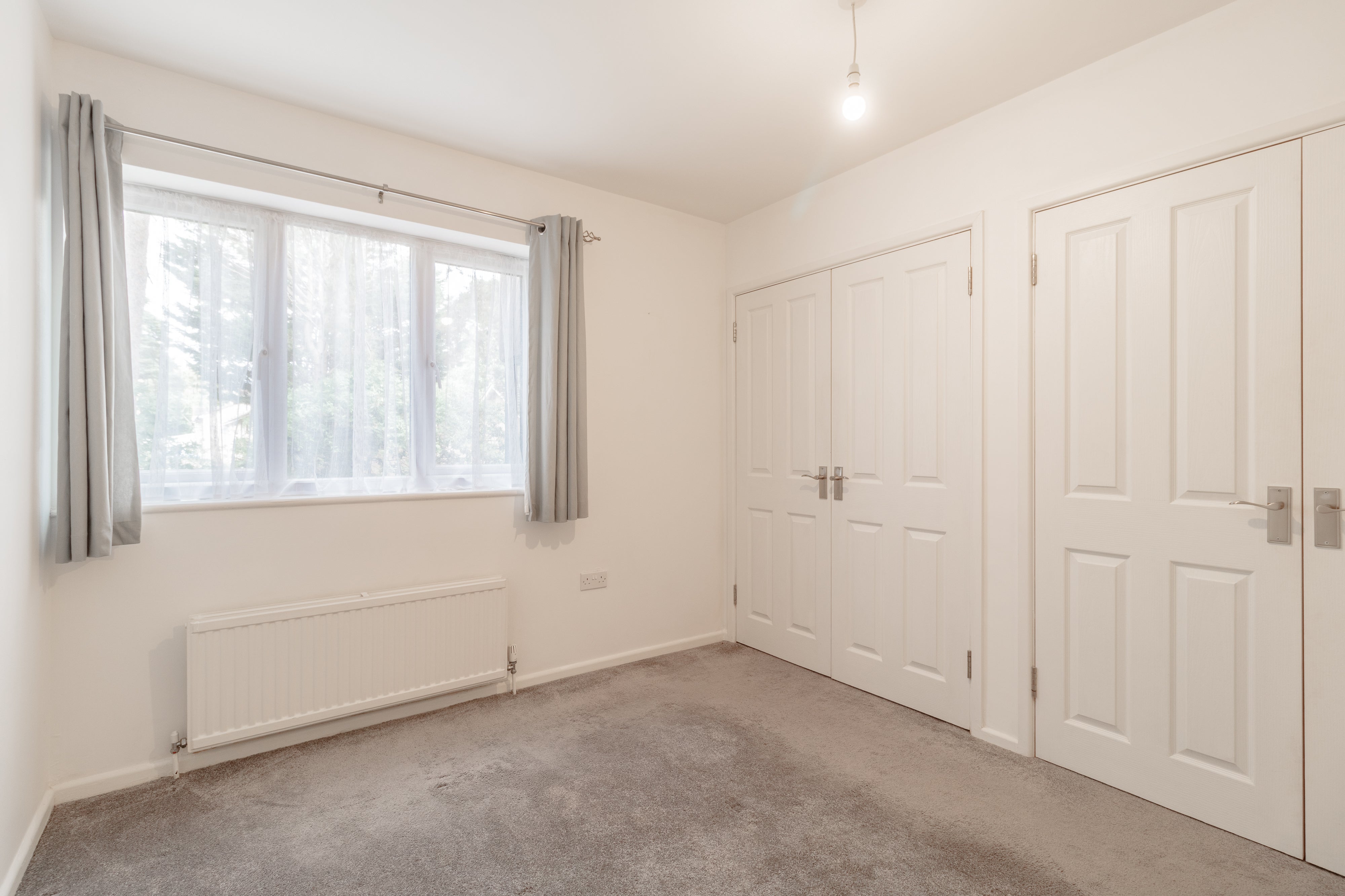 Flat Wayland Close in Bracknell