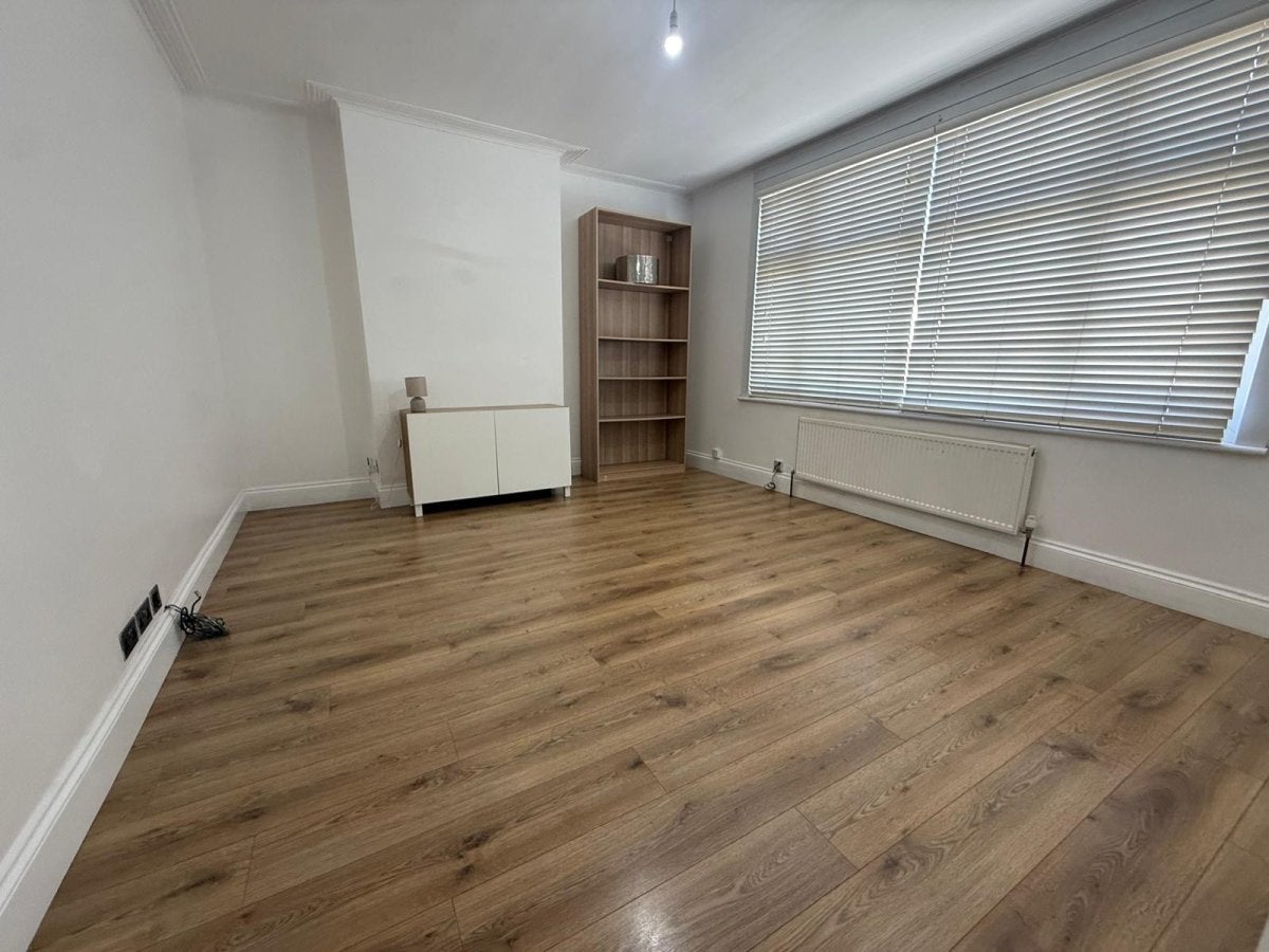 House Hedge Lane in Greater London