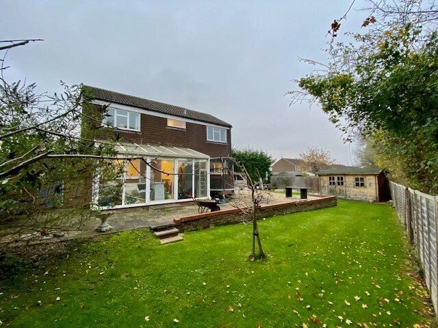 House Bronte Close in Aylesbury