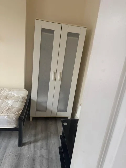 Flat Cobbold Road in Greater London