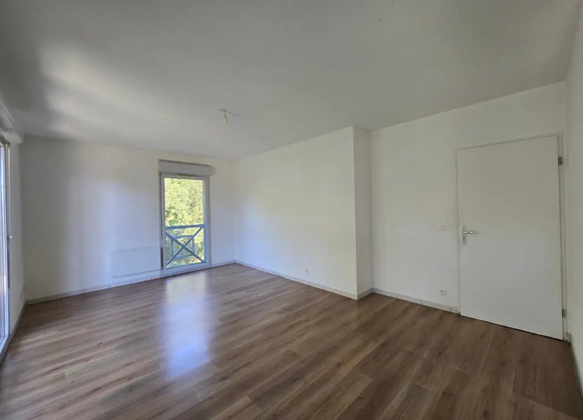Appartement Place des Martyrs de la Résistance à Lesparre-Médoc
