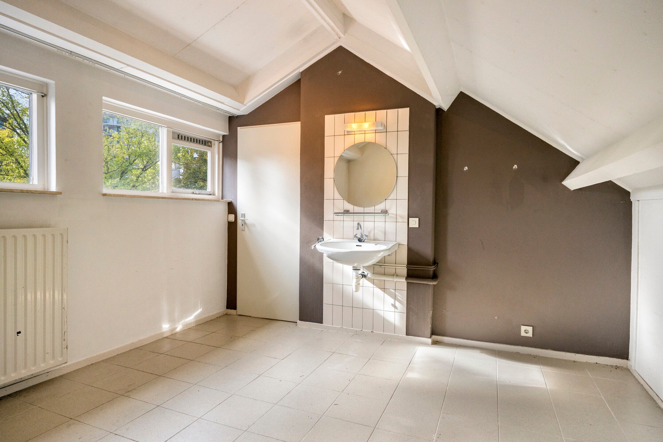 Twee-onder-één-kap te koop: Orionstraat 28, Eindhoven