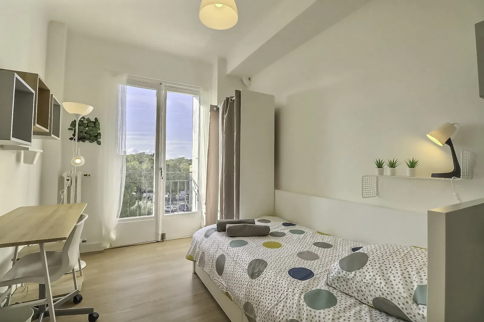 Chambre Avenue Jean Jaurès à Nîmes