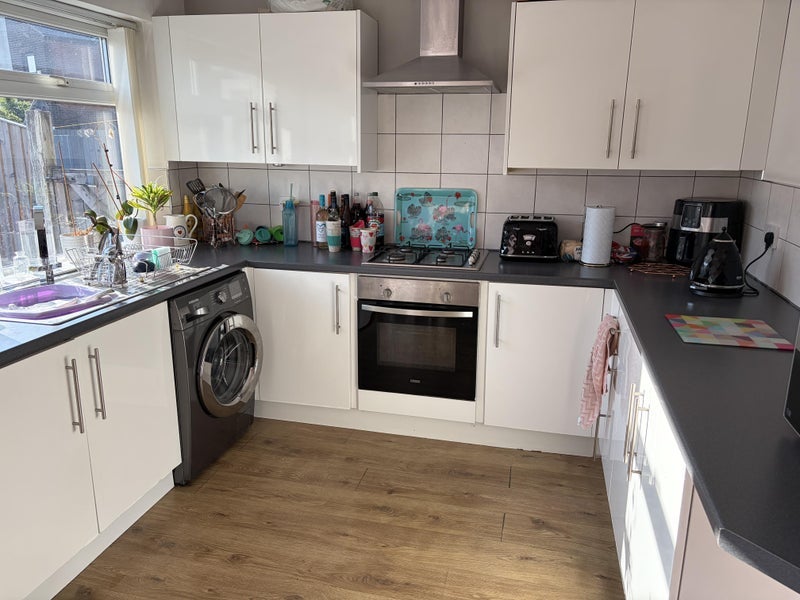 Room Droylsden Road in Manchester