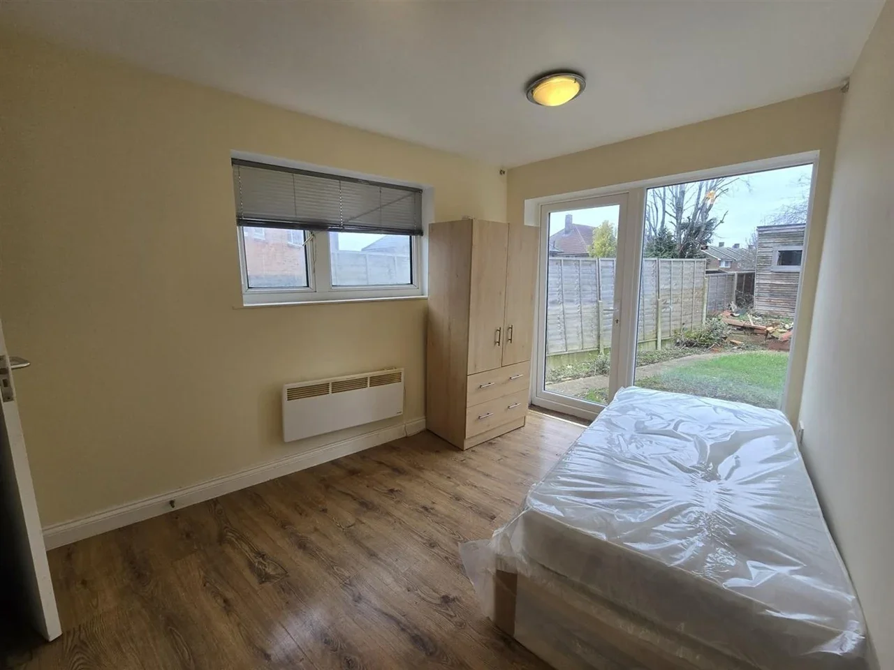 Flat Windham Avenue in Greater London